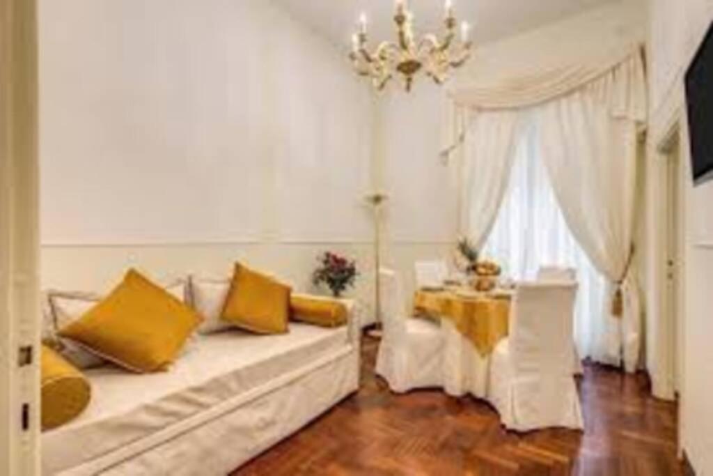 E. Spagna Luxury Apartment - Piazza Di Spagna Rom Eksteriør billede